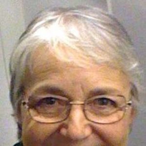 Meet your Posher, Adrienne